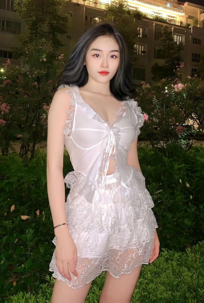 Ngắm nhan sắc đời thường xinh đẹp của Tân Miss Grand Vietnam 2025 - Ảnh 10.