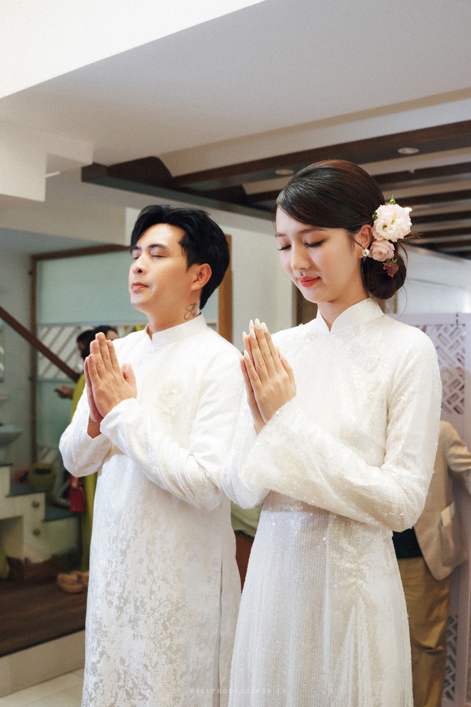 Khoảnh khắc lãng mạn của Hồ Quang Hiếu và Tuệ Như trong ngày trọng đại  - Ảnh 3.