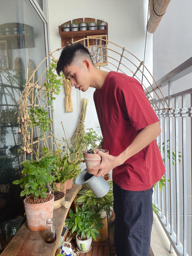 Tổ ấm rộng 75m2 của Jun Phạm, nơi chữa lành cực chill - Ảnh 13.
