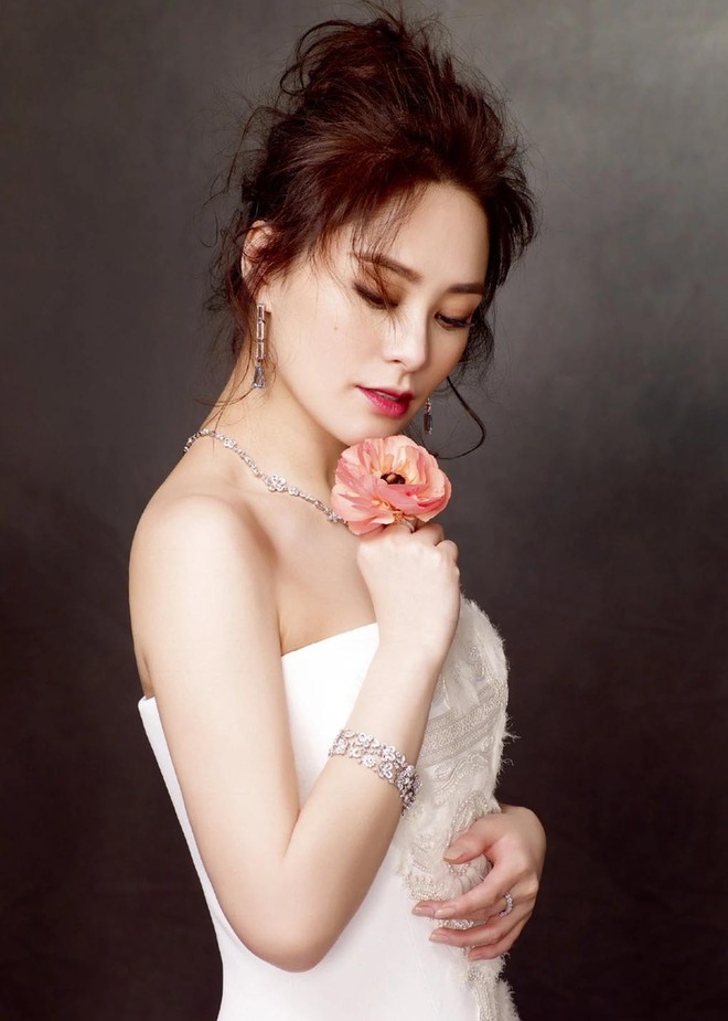 "Ngọc nữ màn ảnh" sụp đổ hình tượng sau 1 đêm vì lộ ảnh riêng tư, cuộc sống hiện tại ra sao? - Ảnh 5.