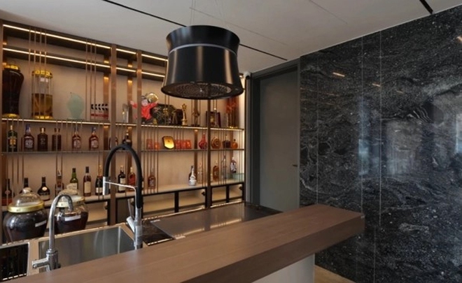 Cuộc sống sang chảnh của "G&aacute;i gi&agrave; lắm chi&ecirc;u" trong căn biệt thự 2 mặt tiền bề thế - Ảnh 6.