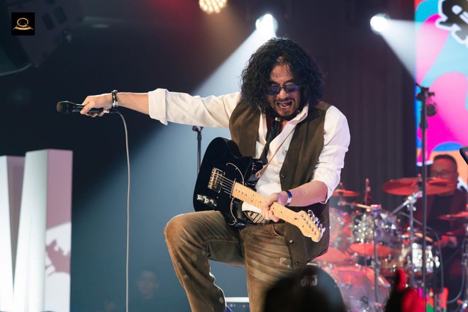 Danh ca Cẩm V&acirc;n &ndash; Khắc Triệu: 35 năm vợ chồng vẫn l&agrave; "t&igrave;nh nh&acirc;n" - Ảnh 7.