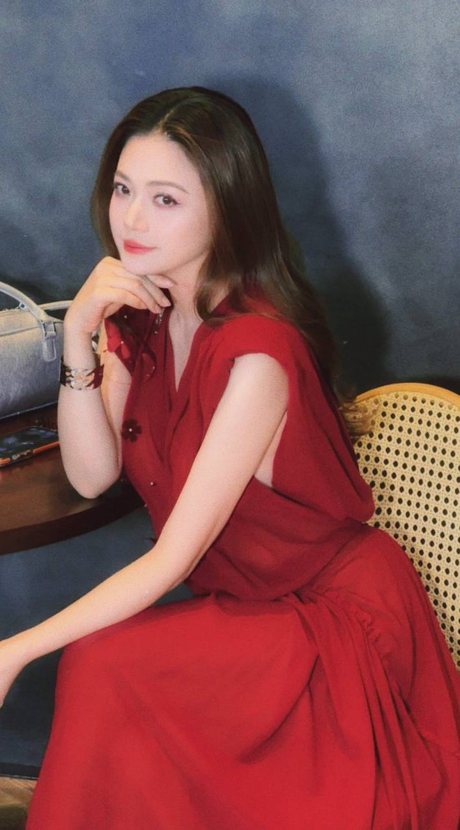 Mỹ nh&acirc;n hot nhất phim giờ v&agrave;ng VTV: Khoe sắc v&oacute;c đ&aacute;ng ngưỡng mộ ở tuổi 45  - Ảnh 5.