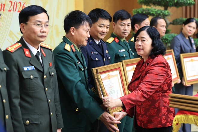 Thủ tướng: "Chiến dịch Quang Trung" kh&ocirc;ng những chiến thắng m&agrave; c&ograve;n "chiến thắng gi&ograve;n gi&atilde;" - Ảnh 4.