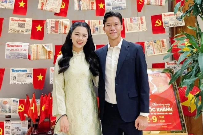 10 năm b&ecirc;n nhau của đội trưởng tuyển Việt Nam Quế Ngọc Hải v&agrave; cựu hoa kh&ocirc;i ĐH Vinh - Ảnh 2.