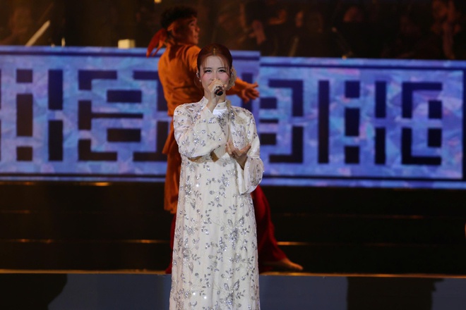 90 ph&uacute;t nghệ thuật đặc biệt tại Tp.HCM thắp l&ecirc;n niềm tin v&agrave; kh&aacute;t vọng ph&aacute;t triển đất nước- Ảnh 8.