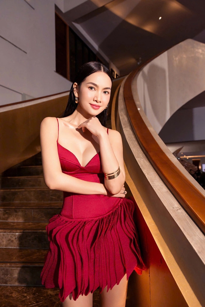 Vóc dáng "vạn người mê" của siêu mẫu Anh Thư ở tuổi 43- Ảnh 11. Vóc dáng "vạn người mê" của siêu mẫu Anh Thư ở tuổi 43- Ảnh 11.