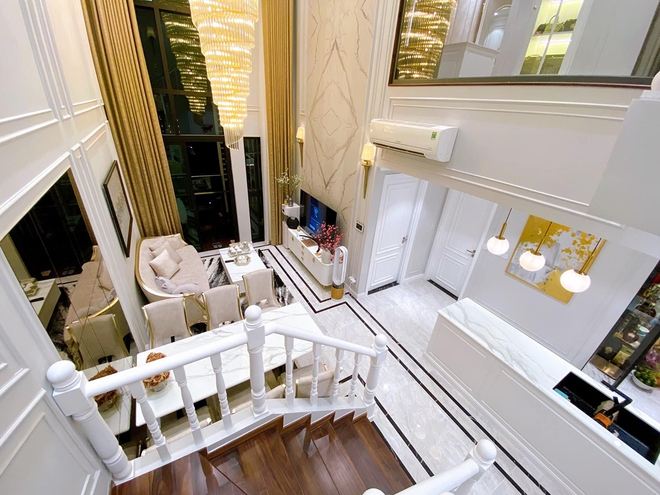 Nam cầu thủ "ting ting" gần 500 triệu đồng cho bạn gái, sở hữu cơ ngơi gây bất ngờ - Ảnh 7.