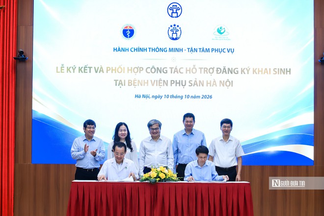 H&agrave; Nội ra mắt quầy hỗ trợ đăng k&yacute; khai sinh tại bệnh viện Phụ sản H&agrave; Nội- Ảnh 1.