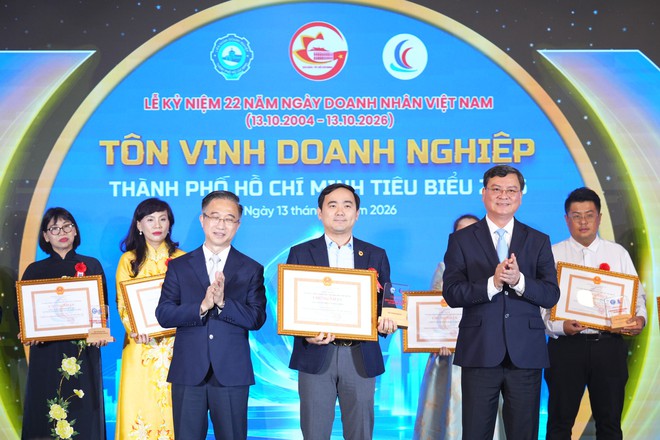 Phó Chủ tịch Tp.HCM: Không để doanh nghiệp đi lại nhiều lần, kiến nghị kéo dài vì đùn đẩy trách nhiệm- Ảnh 7.