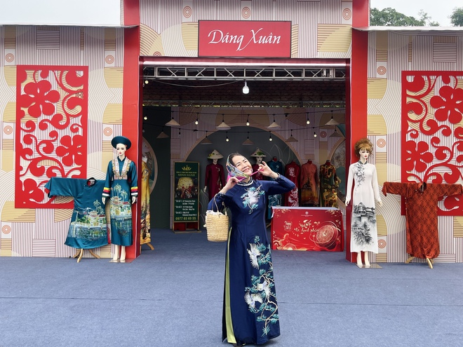 &ldquo;Tết 3 miền&rdquo; giữa l&ograve;ng Ho&agrave;ng th&agrave;nh: Đi một v&ograve;ng chạm trọn hồn xu&acirc;n Việt- Ảnh 15.