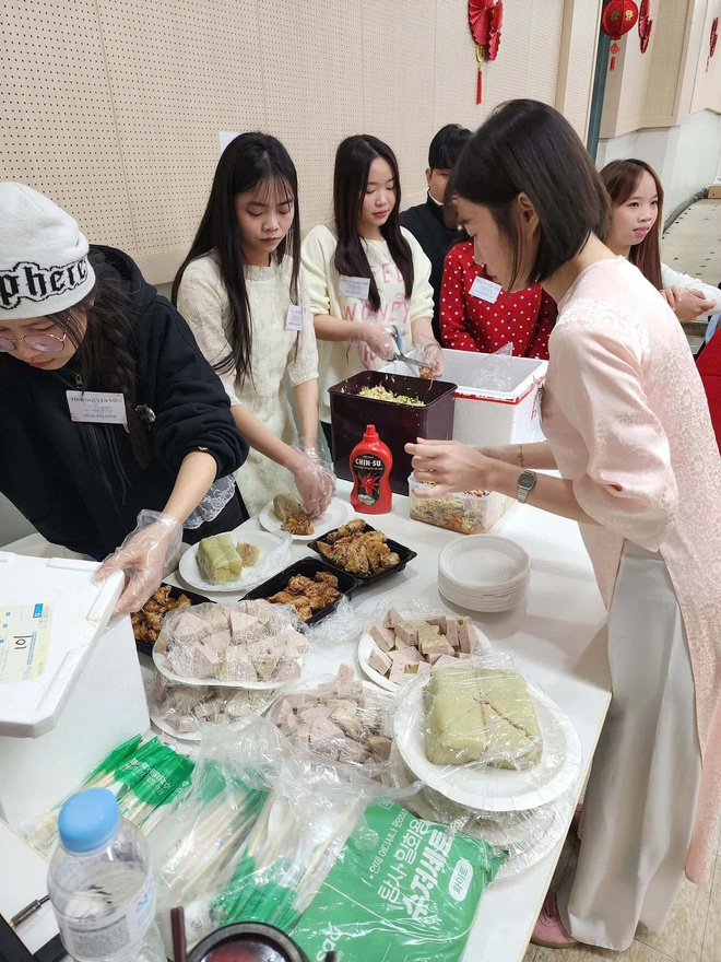 Khi m&ugrave;a xu&acirc;n được g&oacute;i trong nỗi nhớ nh&agrave;- Ảnh 3.