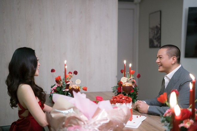 Hoa hậu Kh&aacute;nh V&acirc;n bật kh&oacute;c khi được chồng hơn 17 tuổi l&agrave;m điều đặc biệt- Ảnh 7.