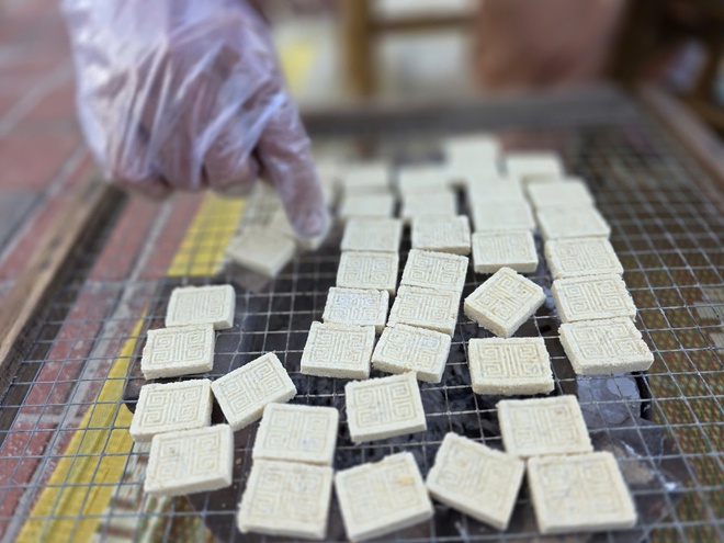 Du khách thích thú trải nghiệm Tết làng chài bên bờ biển Đà Nẵng- Ảnh 11. Du khách thích thú trải nghiệm Tết làng chài bên bờ biển Đà Nẵng- Ảnh 11.