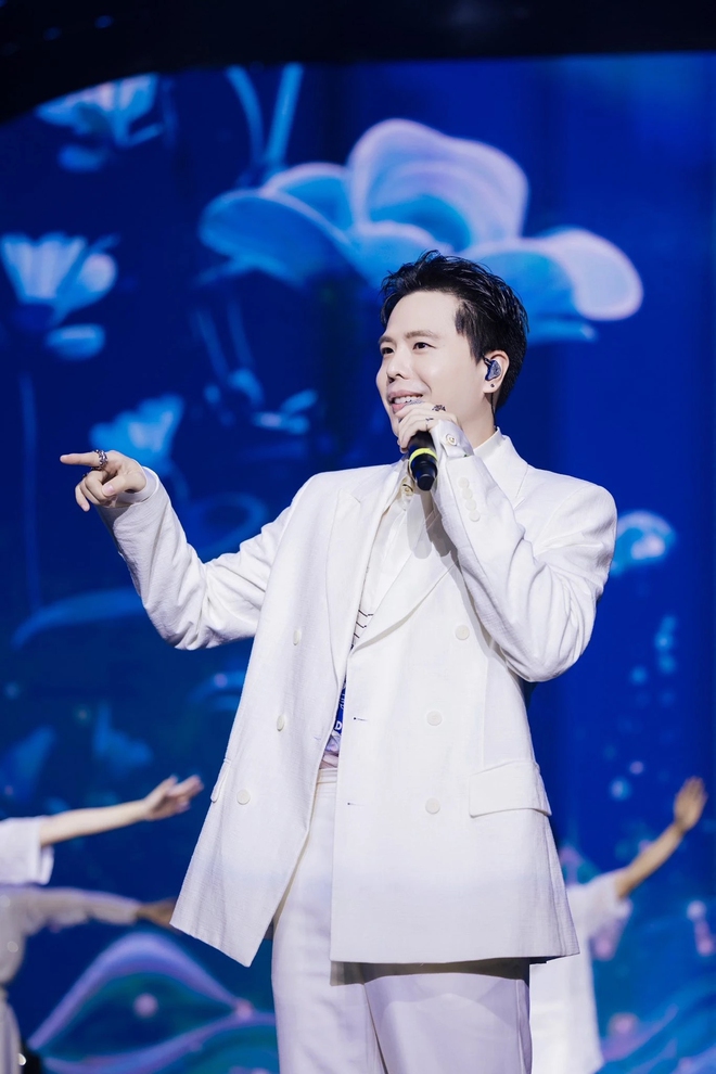 Hoa hậu Thanh Thuỷ lộ ảnh hẹn h&ograve;, gia thế bạn trai g&acirc;y bất ngờ - Ảnh 5.