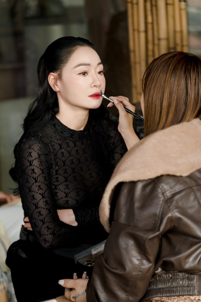 Nữ NSƯT c&oacute; đ&ocirc;i mắt buồn nhất Việt Nam: L&agrave; mẹ đơn th&acirc;n, U50 sống một m&igrave;nh trong căn hộ rộng 131m2 - Ảnh 7.