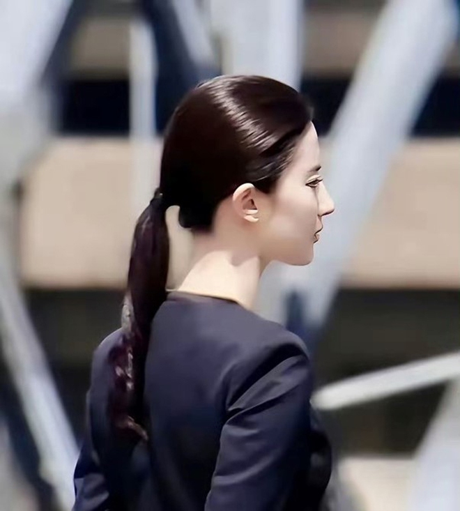 "Thần ti&ecirc;n tỷ tỷ": Chi 3,8 tỷ đồng mỗi năm để che giấu b&iacute; mật lớn nhất cuộc đời - Ảnh 4.