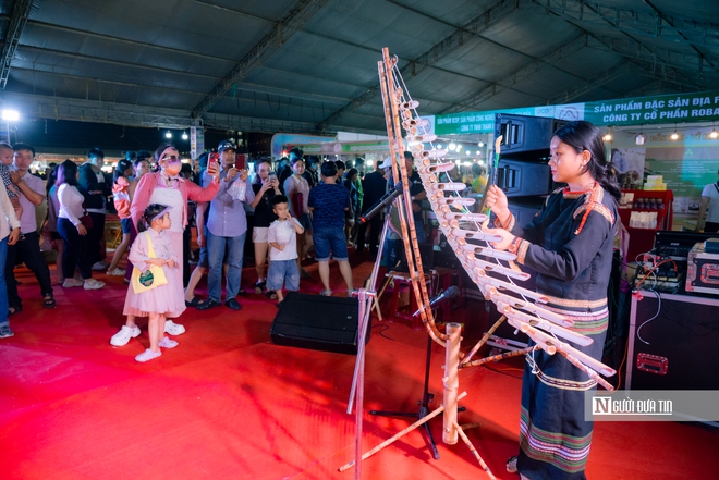 Khai mạc chuỗi hoạt động du lịch Đắk Lắk 2026, nâng tầm thương hiệu của vùng đất “từ đại ngàn ra biển lớn” - Ảnh 9.