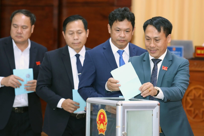 T&acirc;n Chủ tịch UBND tỉnh Đắk Lắk cam kết &ldquo;n&oacute;i đi đ&ocirc;i với l&agrave;m&rdquo;, tập trung th&aacute;o gỡ &ldquo;điểm nghẽn&rdquo; của tỉnh - Ảnh 3.