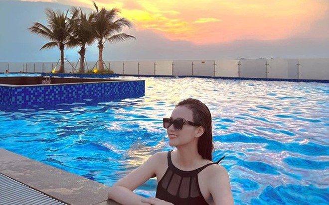 Cuộc sống an y&ecirc;n, tự tại trong biệt thự triệu đ&ocirc; của "nữ diễn vi&ecirc;n xinh đẹp, gi&agrave;u c&oacute; bậc nhất miền Bắc" - Ảnh 10.