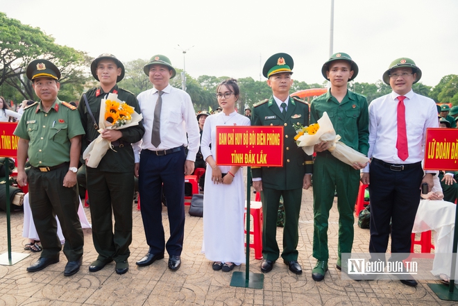 Gần 5.500 thanh ni&ecirc;n Đắk Lắk l&ecirc;n đường thực hiện nghĩa vụ qu&acirc;n sự- Ảnh 5.