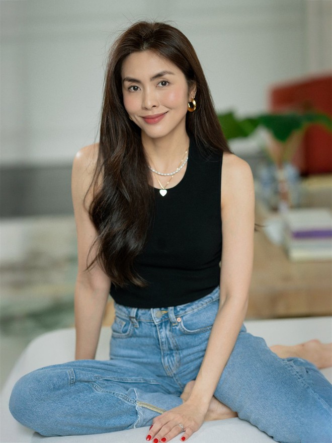 Top 10 "nữ thần mặt mộc" đẹp nhất Vbiz, kh&ocirc;ng son phấn vẫn khiến vạn người m&ecirc; - Ảnh 10.