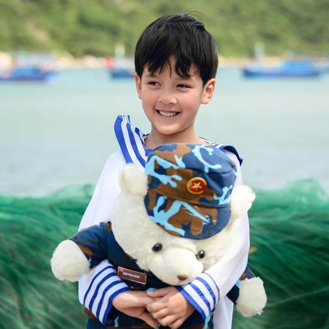 "Ông hoàng nhạc Việt" sống cảnh "gà trống nuôi con", ở tuổi U60 mở quán bán thêm cafe- Ảnh 5. "Ông hoàng nhạc Việt" sống cảnh "gà trống nuôi con", ở tuổi U60 mở quán bán thêm cafe- Ảnh 5.