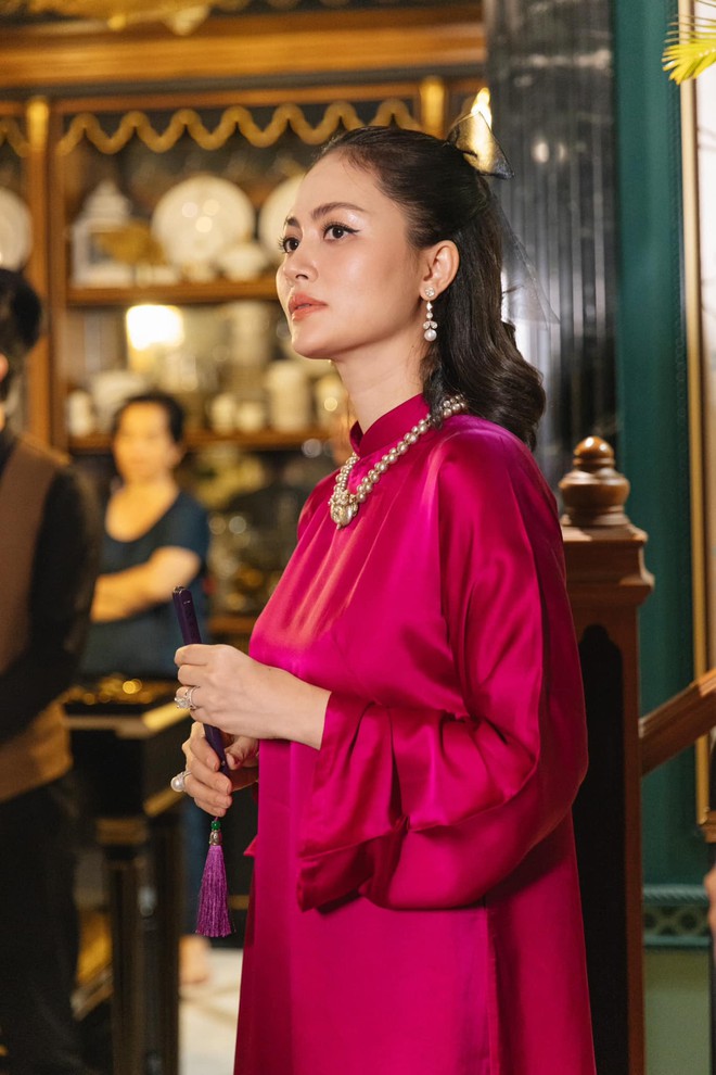 Mỹ nh&acirc;n Việt đẹp như Ho&agrave;ng hậu bước ra từ lịch sử - Ảnh 8.