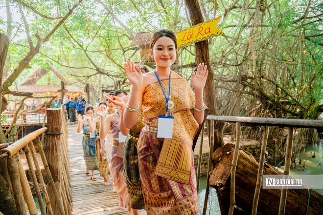 Vui Tết Bunpimay ở Bu&ocirc;n Đ&ocirc;n, gắn kết văn ho&aacute; nơi v&ugrave;ng bi&ecirc;n Việt Nam &ndash; L&agrave;o- Ảnh 8.