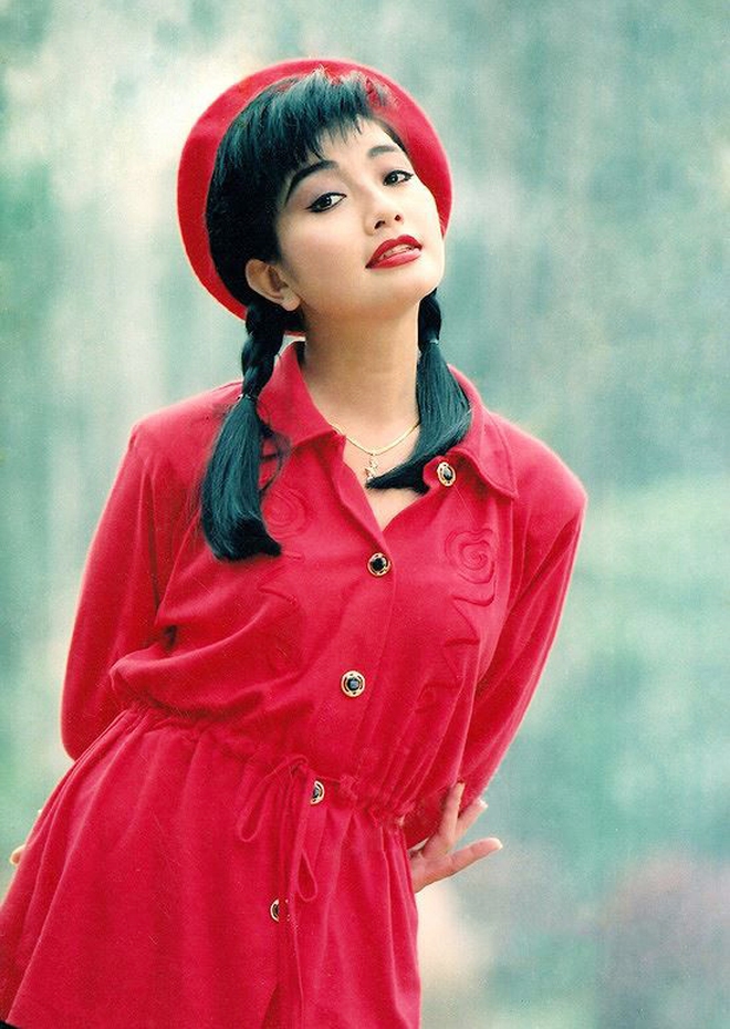 "Mỹ nh&acirc;n h&agrave;ng đầu những năm 90", cuộc sống b&igrave;nh dị sau 37 năm đăng quang Hoa hậu - Ảnh 3.