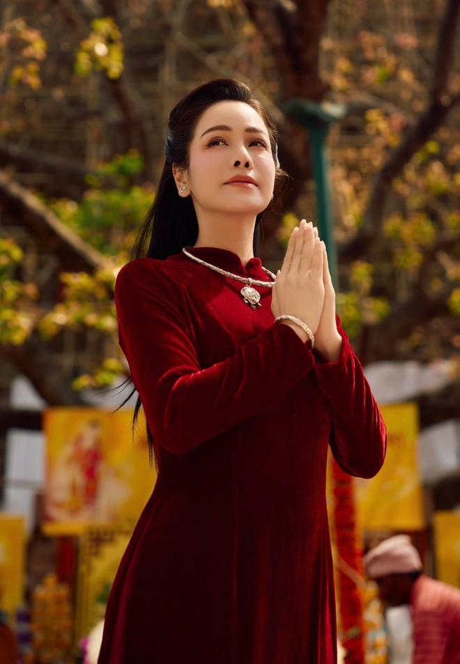 "Mẹ đơn th&acirc;n gi&agrave;u bậc nhất showbiz Việt": Tận hưởng cuộc sống b&igrave;nh y&ecirc;n, vi&ecirc;n m&atilde;n b&ecirc;n c&aacute;c con trong căn biệt thự rộng 200m2 - Ảnh 9.