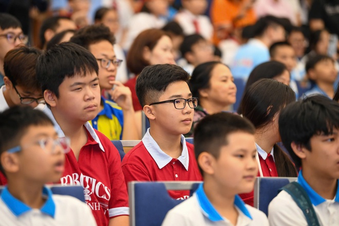 Khai mạc Chung kết quốc gia cuộc thi STEM, AI v&agrave; Robotics 2025-2026 - Ảnh 4.