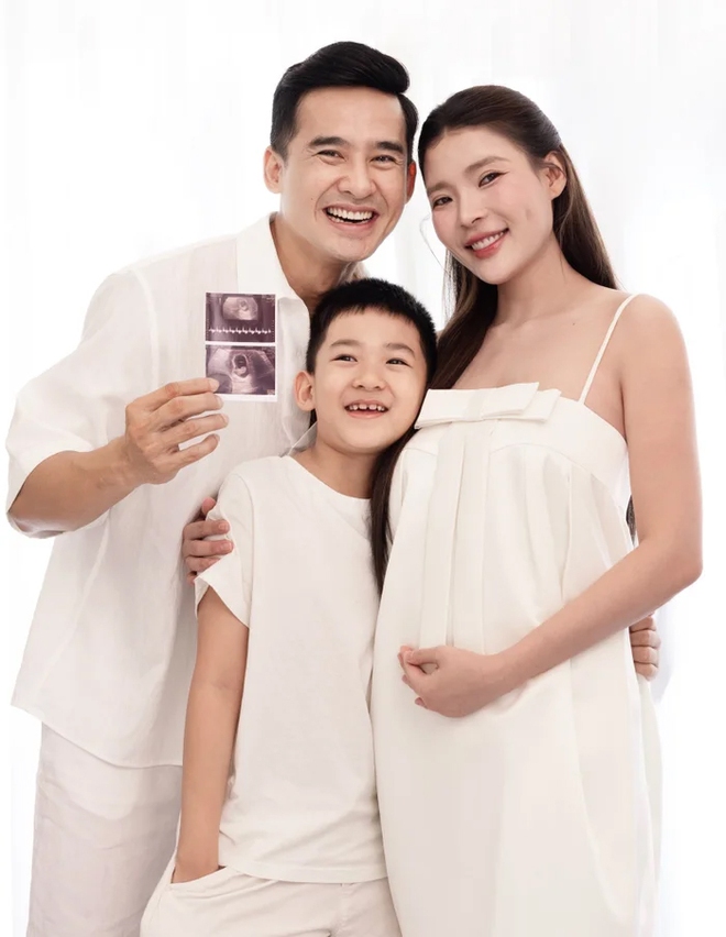 "Cặp đ&ocirc;i đẹp nhất nh&igrave; m&agrave;n ảnh Việt" th&ocirc;ng b&aacute;o tin vui bất ngờ - Ảnh 2.