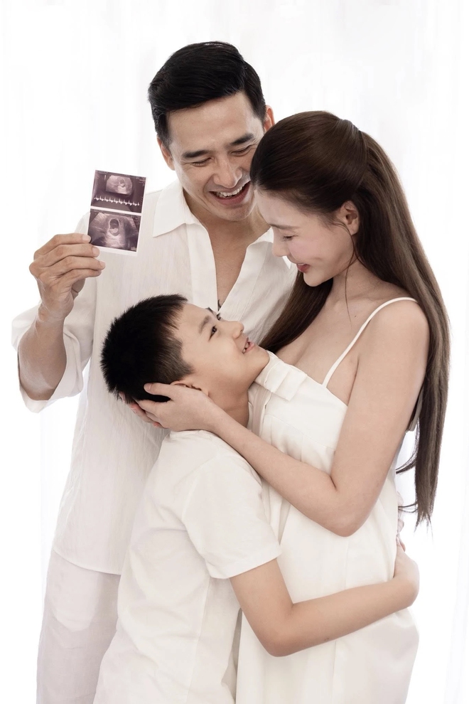 "Cặp đ&ocirc;i đẹp nhất nh&igrave; m&agrave;n ảnh Việt" th&ocirc;ng b&aacute;o tin vui bất ngờ - Ảnh 3.