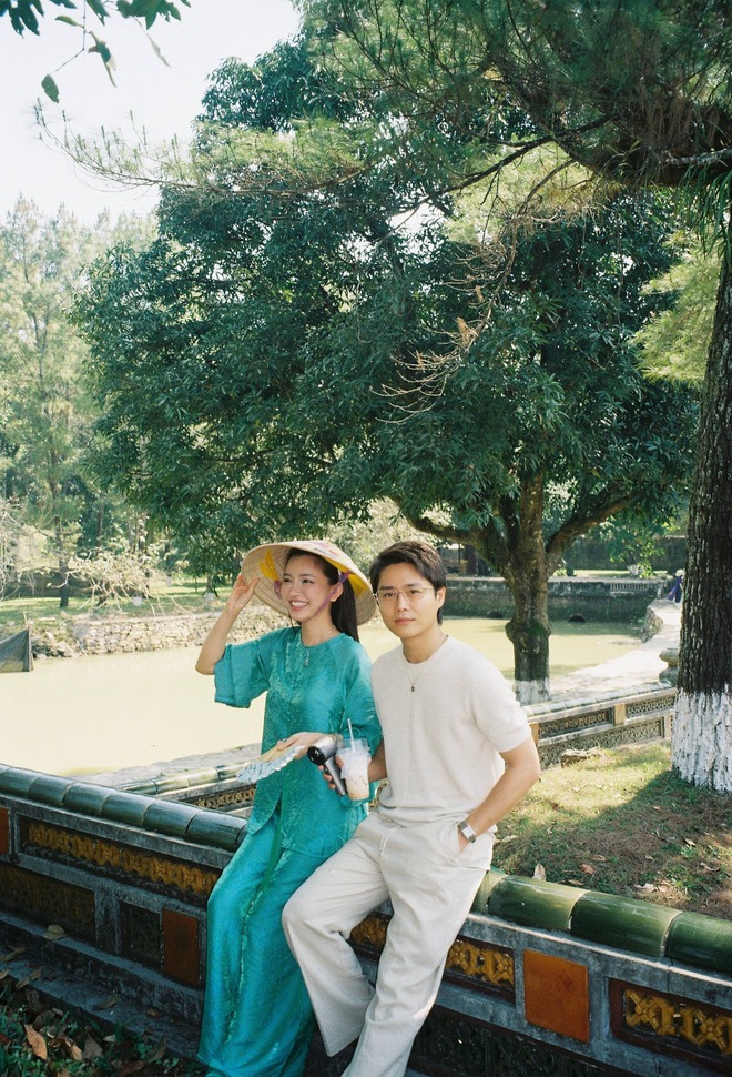 Chuyện t&igrave;nh chị em của cặp đ&ocirc;i ca sĩ, khiến mạng x&atilde; hội "đứng ngồi kh&ocirc;ng y&ecirc;n" - Ảnh 7.