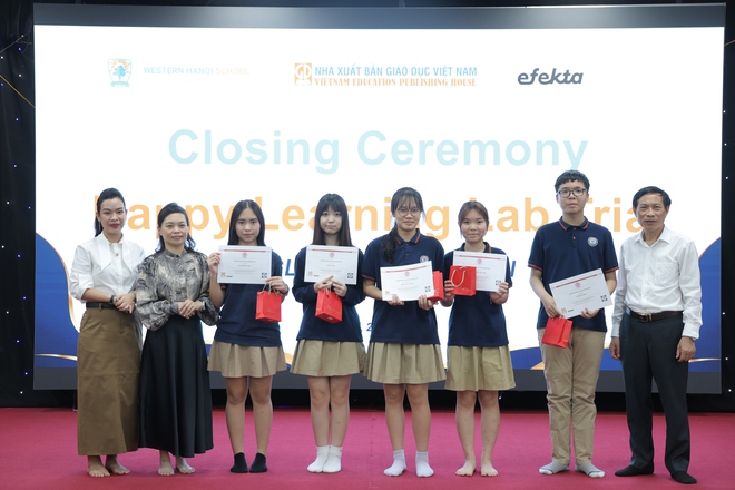 Học sinh hào hứng trải nghiệm học tiếng Anh cùng AI Addie- Ảnh 6. Học sinh hào hứng trải nghiệm học tiếng Anh cùng AI Addie- Ảnh 6.