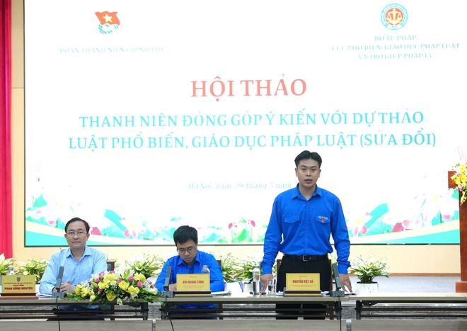 Phát huy vai trò tiên phong của thanh niên trong phổ biến, giáo dục phát luật- Ảnh 3. Phát huy vai trò tiên phong của thanh niên trong phổ biến, giáo dục phát luật- Ảnh 3.