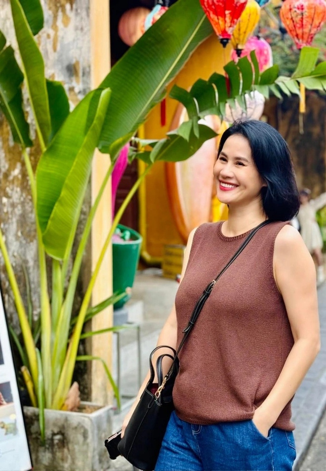 Mỹ nh&acirc;n Việt ở tuổi U50: L&agrave;m mẹ đơn th&acirc;n, l&ecirc;n tiếng về th&ocirc;ng tin "sở hữu t&agrave;i sản 700 tỷ đồng" - Ảnh 9.