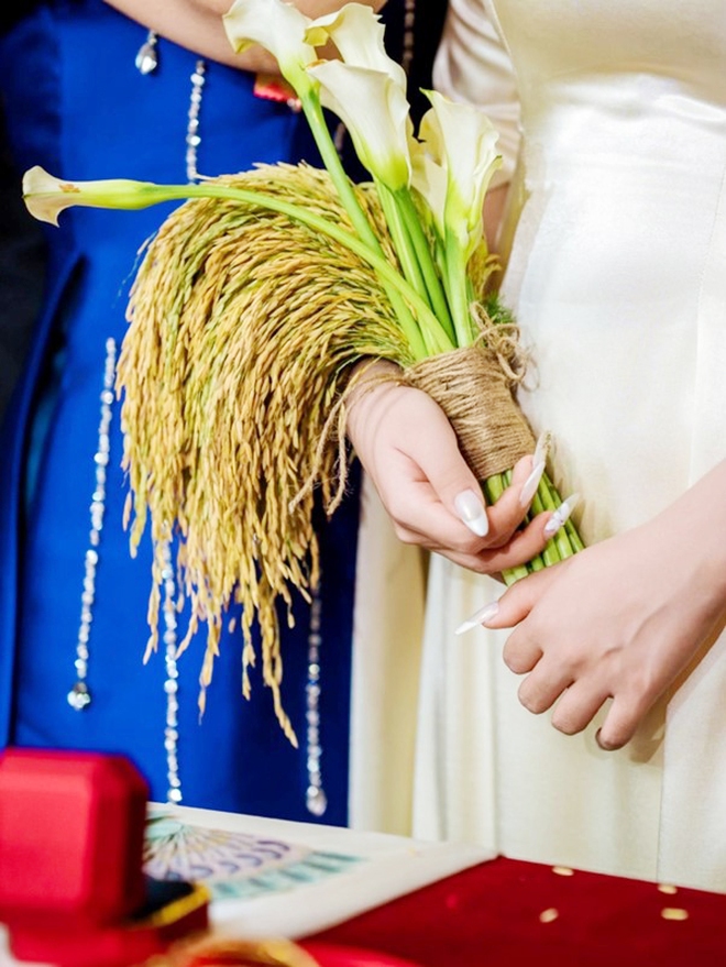 B&oacute; hoa cưới độc lạ của c&ocirc; d&acirc;u miền T&acirc;y g&acirc;y sốt c&otilde;i mạng - Ảnh 3.