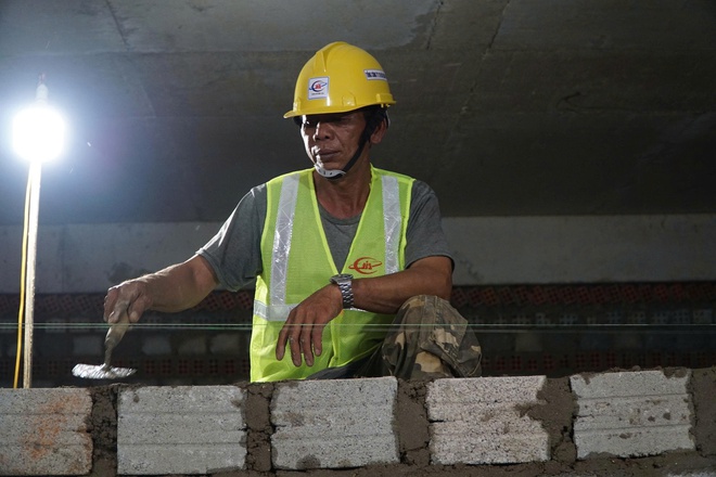 Thi c&ocirc;ng xuy&ecirc;n đ&ecirc;m, đẩy tiến độ x&acirc;y trường v&ugrave;ng bi&ecirc;n Quảng Ng&atilde;i- Ảnh 7.