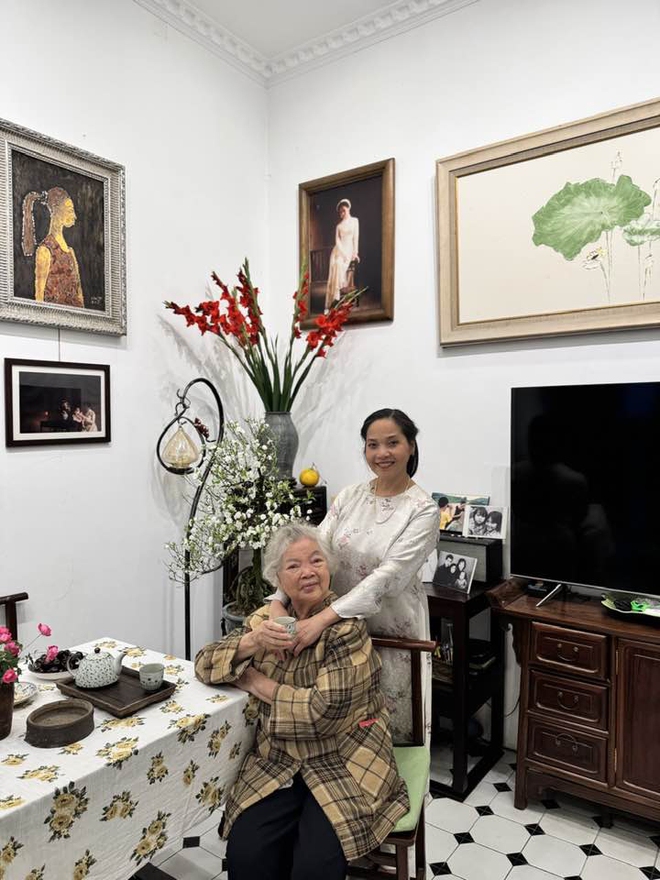 Nữ NSƯT là cô út trong gia đình nghệ thuật nổi tiếng, chọn cuộc sống bình yên, kín tiếng ở tuổi U60- Ảnh 10. Nữ NSƯT là cô út trong gia đình nghệ thuật nổi tiếng, chọn cuộc sống bình yên, kín tiếng ở tuổi U60- Ảnh 10.