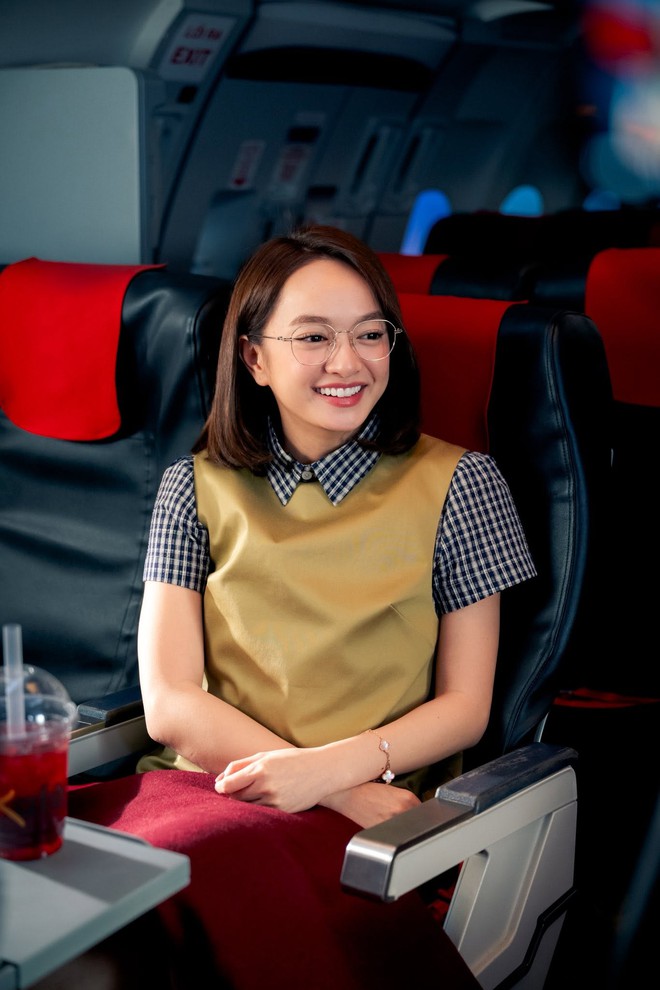 "Mỹ nh&acirc;n trăm tỷ" trở th&agrave;nh gi&aacute;m khảo trẻ nhất LHP ch&acirc;u &Aacute; Đ&agrave; Nẵng lần thứ IV - Ảnh 4.