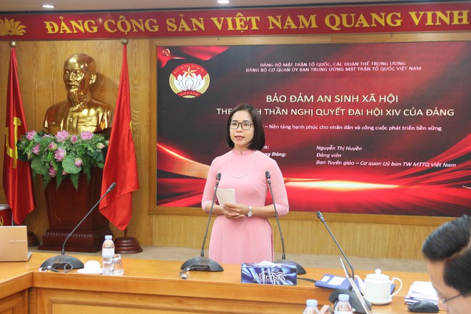 Xây dựng đội ngũ báo cáo viên thực sự là chiến sĩ xung kích trên mặt trận tư tưởng của Đảng - Ảnh 3.