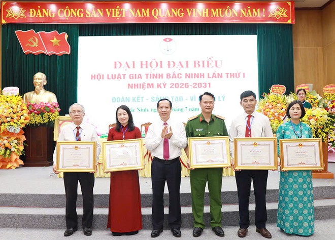 Hội Luật gia tỉnh Bắc Ninh bước v&agrave;o nhiệm kỳ mới với tinh thần "Đo&agrave;n kết - S&aacute;ng tạo - V&igrave; c&ocirc;ng l&yacute;" - Ảnh 3.