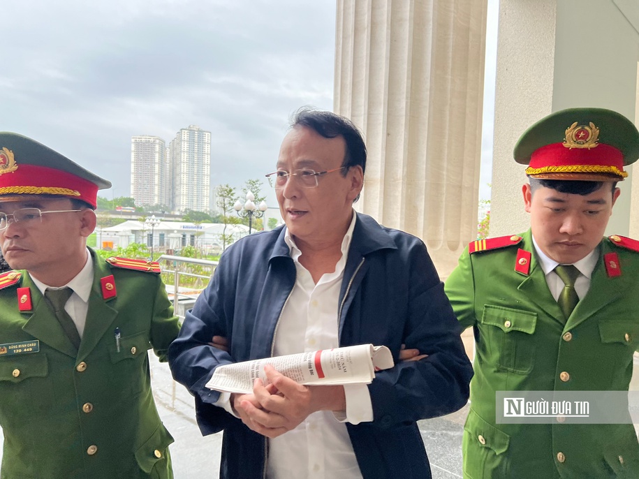 Xét xử vụ án Tân Hoàng Minh
