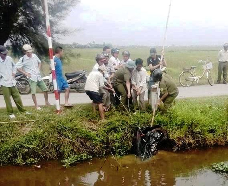 Nam thanh niên tử vong dưới mương nước sau bữa tiệc sinh nhật bạn