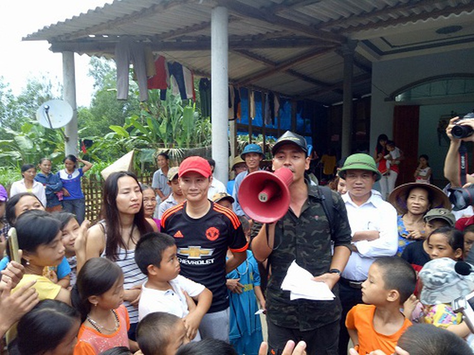 Đêm nay MC Phan Anh dự chương trình truyền hình 'Oằn mình chống lũ'