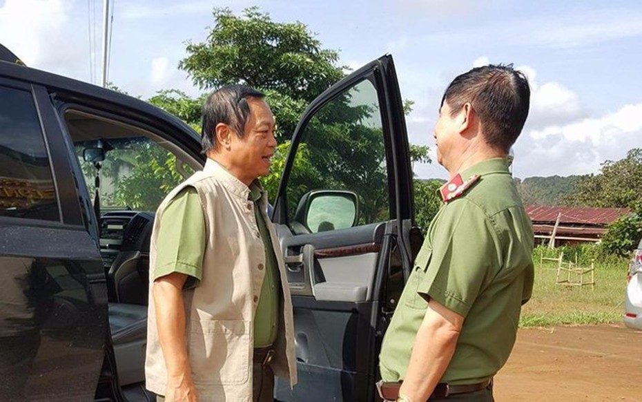 Thứ trưởng Bộ Công an vào hiện trường vụ xả súng 3 người chết