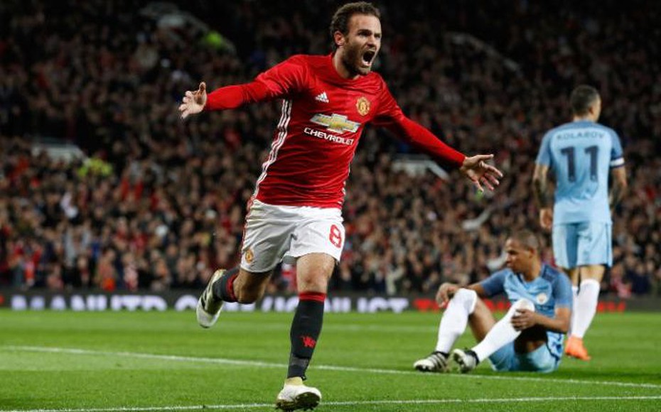 Mata lập công, MU thắng trận derby Manchester