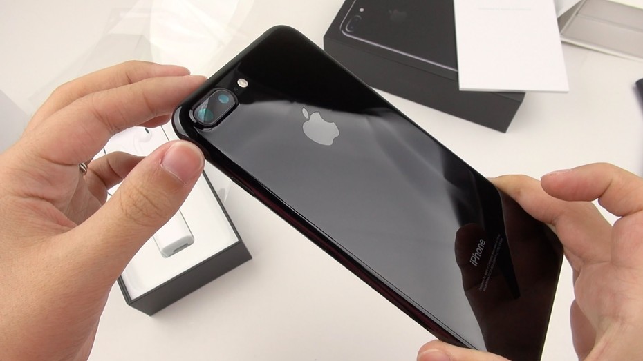 iPhone 7 Plus Jet Black sẽ được giao hàng sớm trước 2 tuần